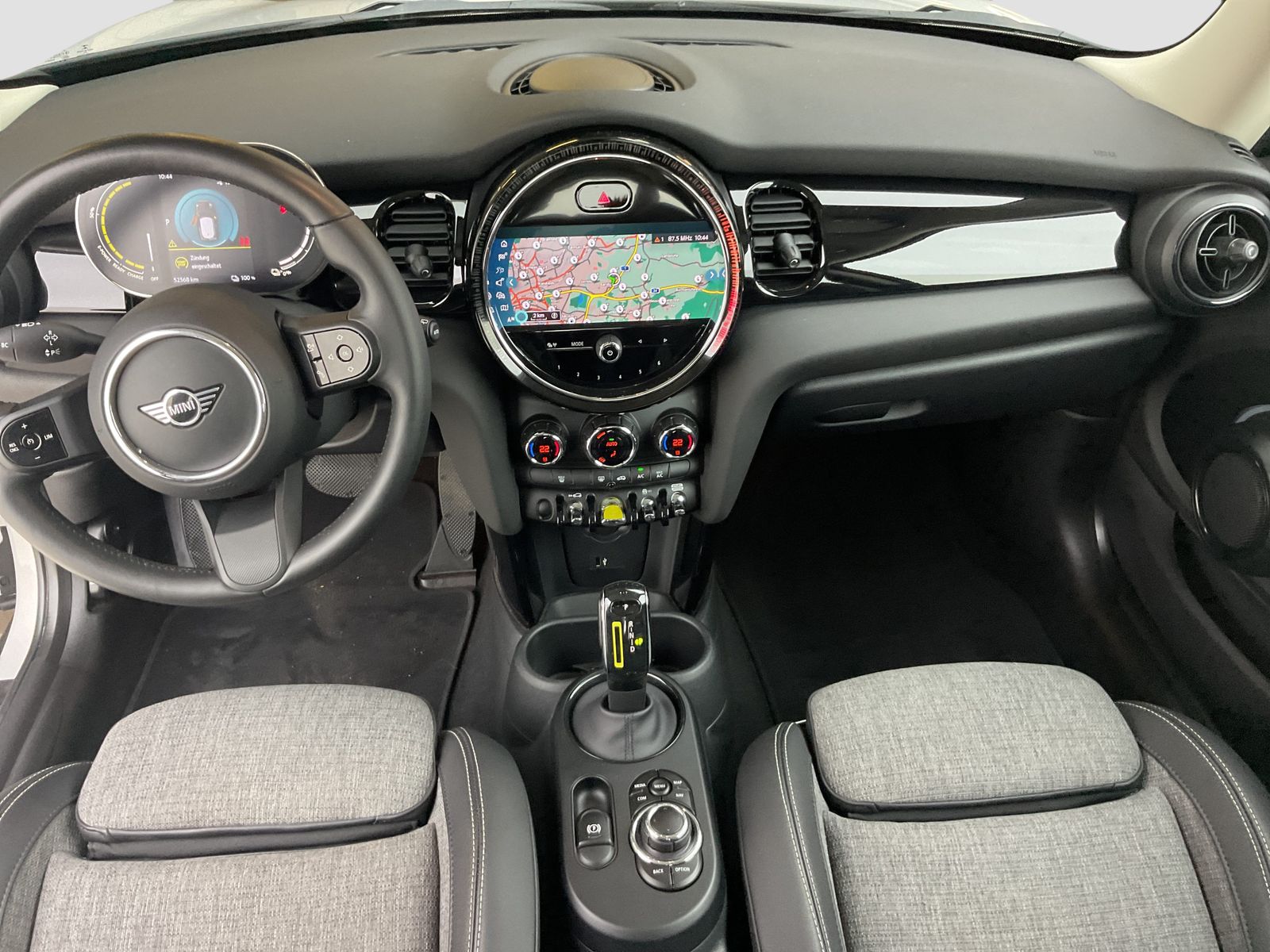 MINI Cooper SE - Samsaru's Car Outlet