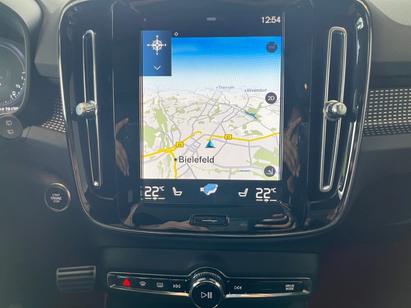 Volvo XC40 T5 Recharge R-Design - Samsaru's Car Outlet