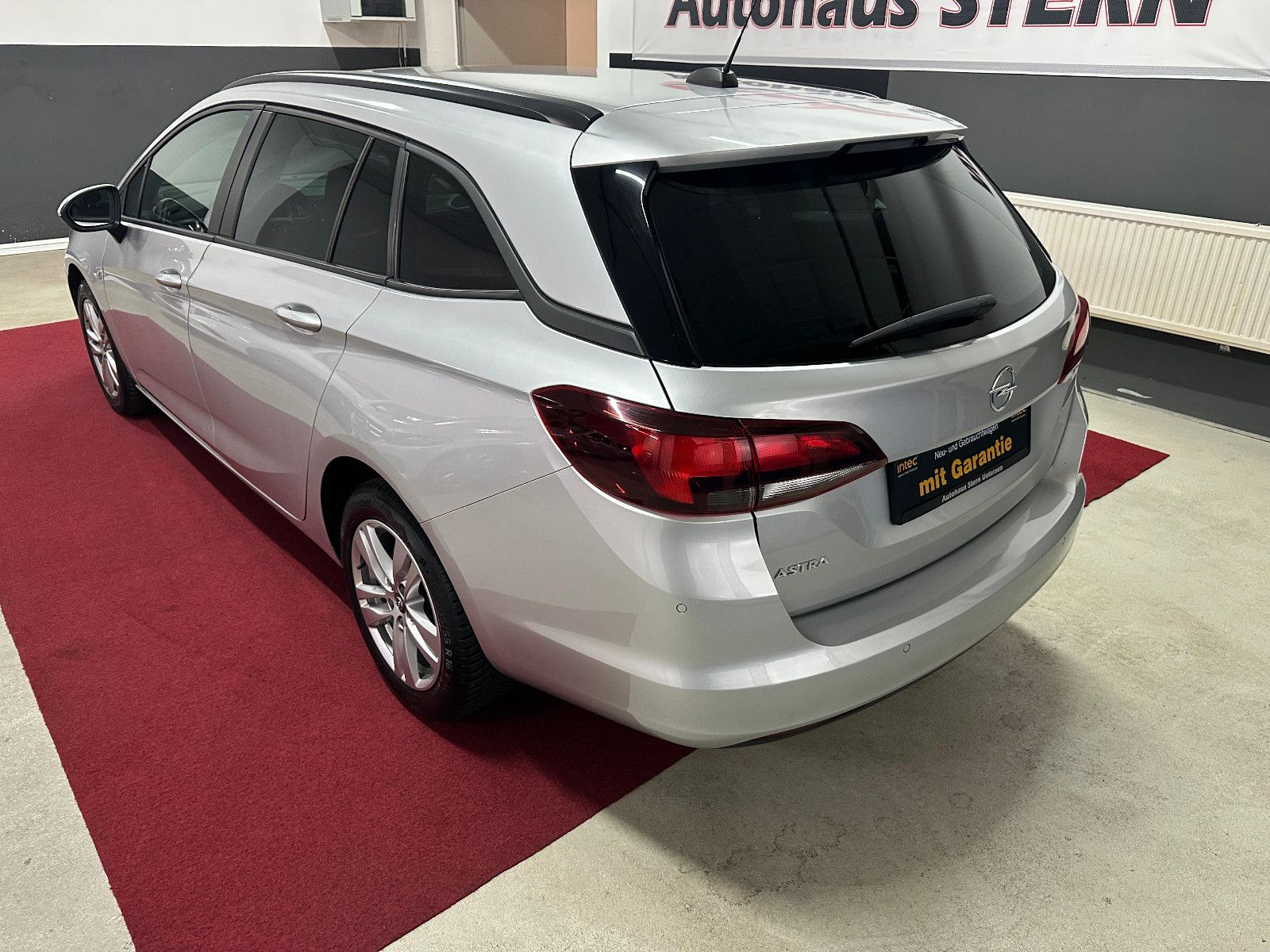 Opel Astra K Sports Tourer Edition - Samsaru's Car Outlet