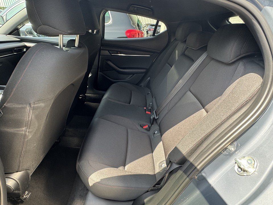 Mazda 3 2.0L e-SKYACTIV G 122ps 6AT FWD Homura