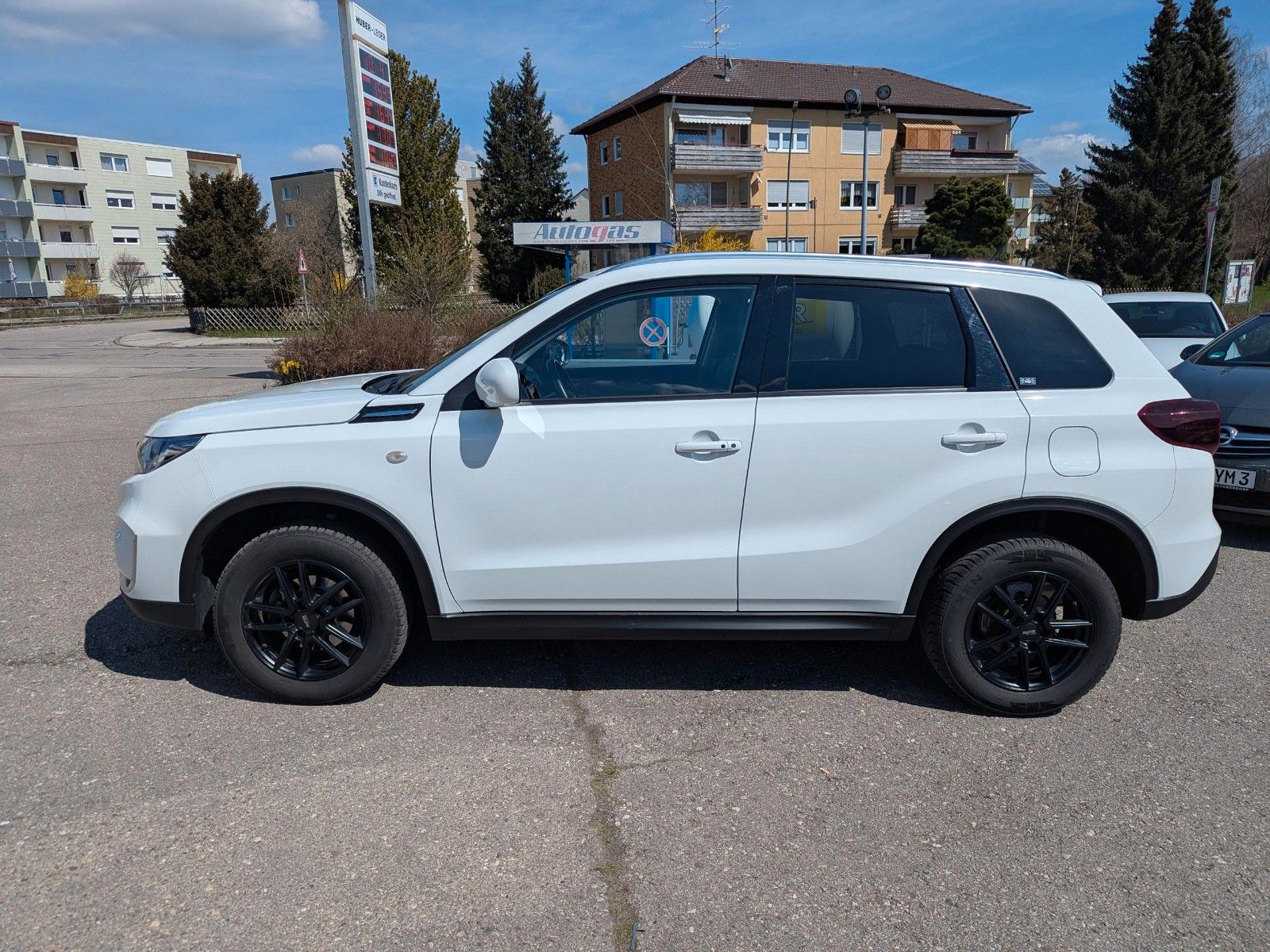 Suzuki Vitara 1.4 Mild-Hybrid Comfort - Samsaru's Car Outlet