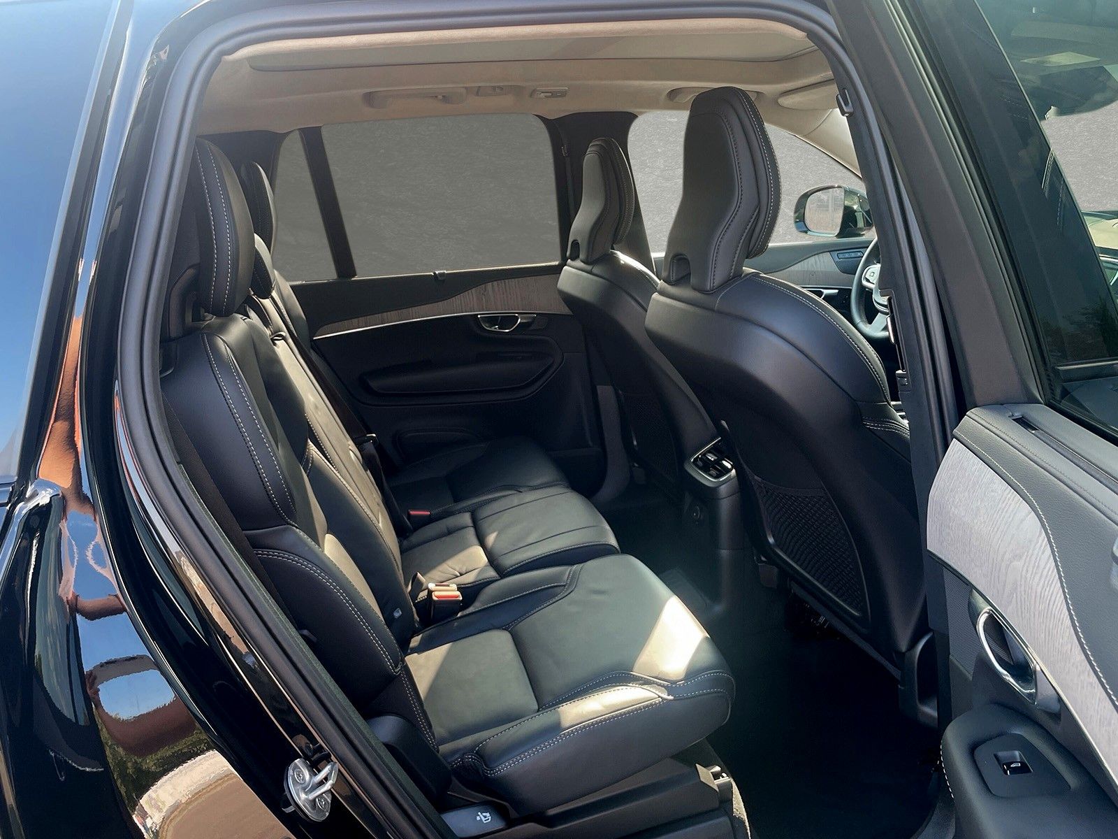 Volvo XC90 T8 AWD Recharge Ultra Dark 7-Sitzer AHK SD