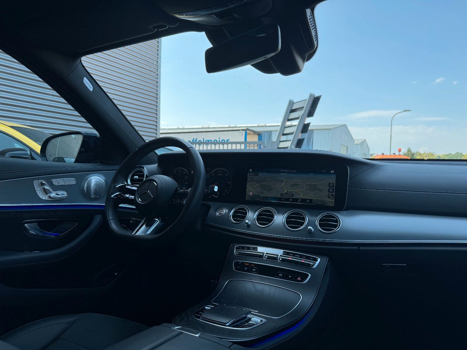 Mercedes-Benz E 400d 4M AMG+Burm+Pano+AHK+Distr+Memory+Night