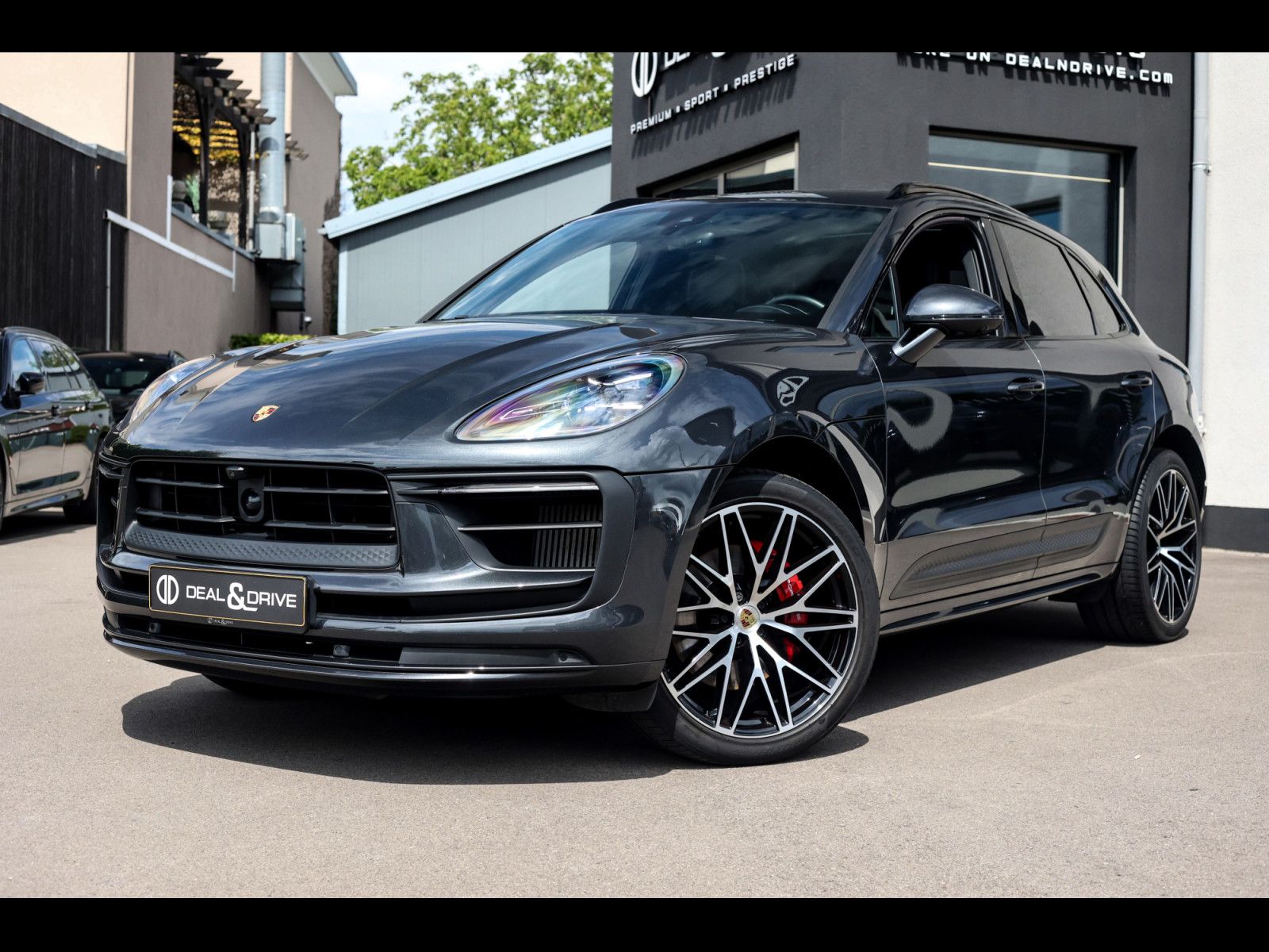 Porsche Macan III S PDK - Samsaru's Car Outlet