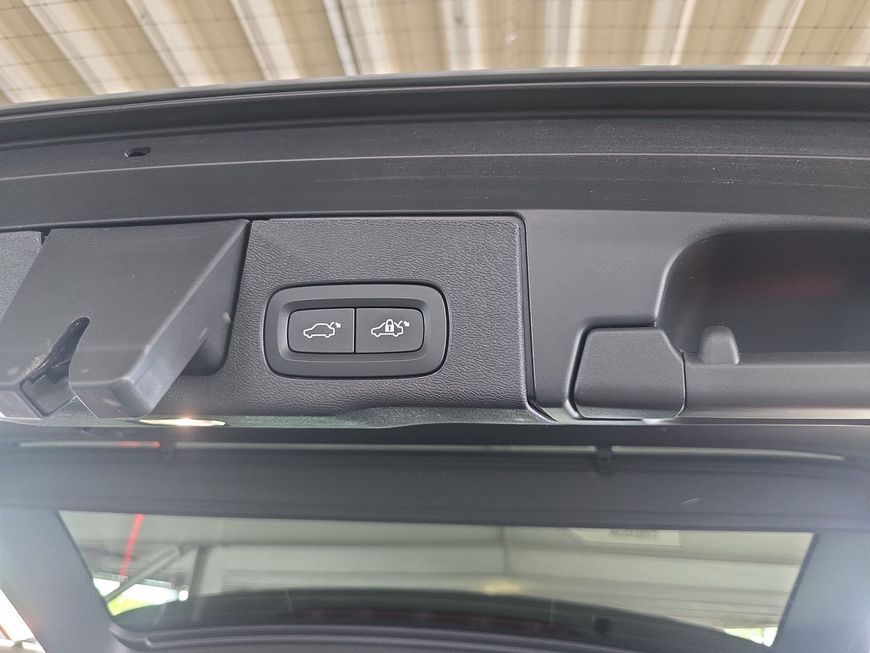 Volvo XC60 B4 D Plus Dark