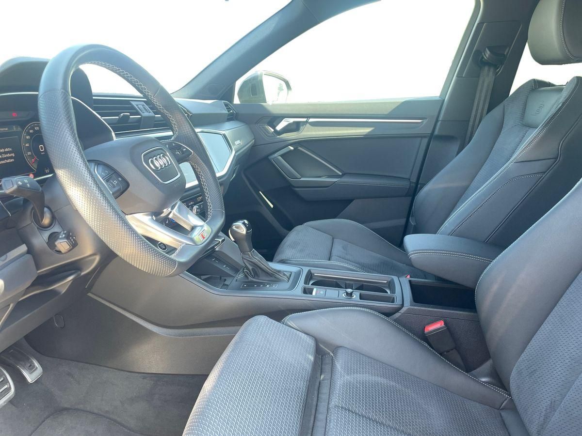Audi Q3 40 TFSI quattro S-LINE - Samsaru's Car Outlet
