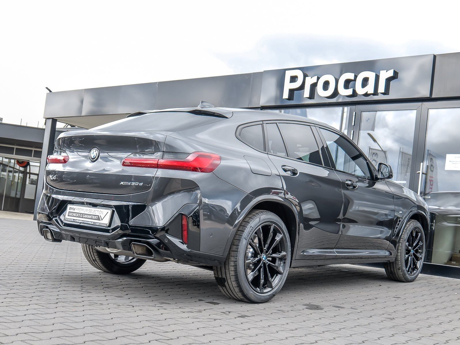 BMW X4 xDrive30d M Sport PANO ACC AHK RFK NAVI LED