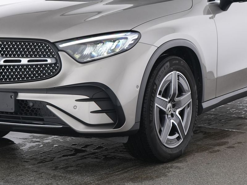 Mercedes-Benz GLC 300 4M AMG Line 2x MBUX+Led+Pano+AHK+Distro