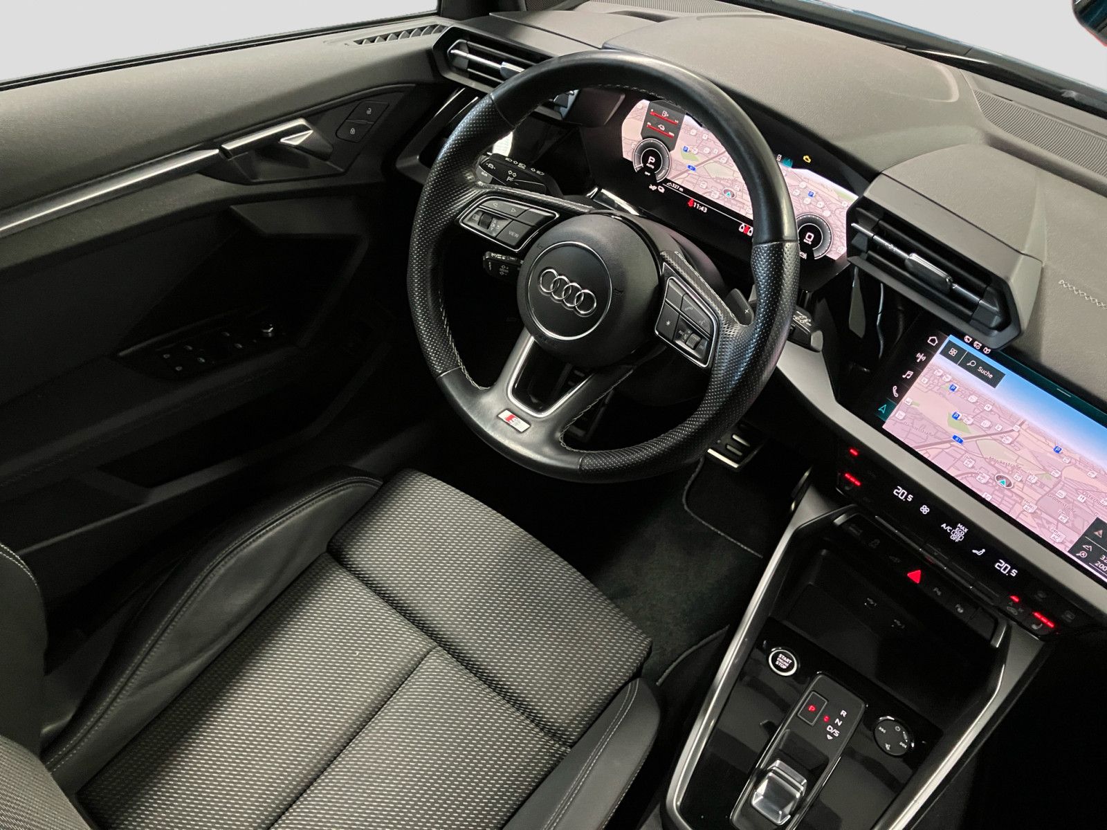 Audi A3 Sportback 40 TFSIe advanced AHK Carplay CAM L