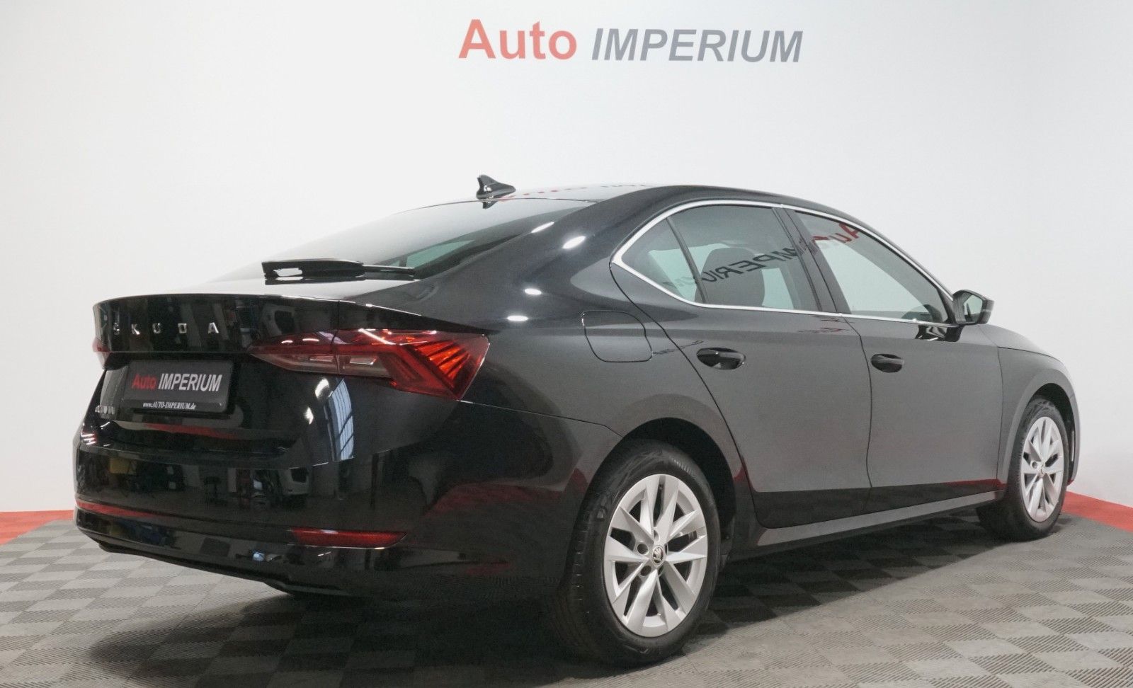 Skoda Octavia Lim. Style 2.0 TDI *Matrix*NAVI*HUD*