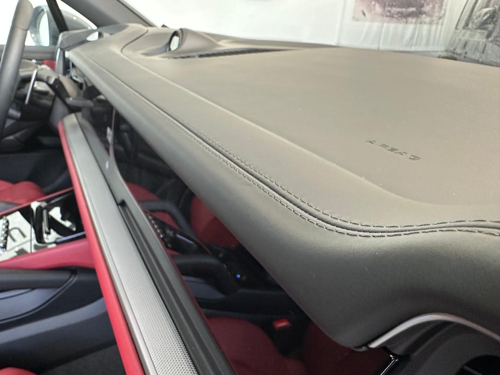 Porsche Cayenne Facelift -19%/gr-rot/Pan/Mtx/ACC/14W/21