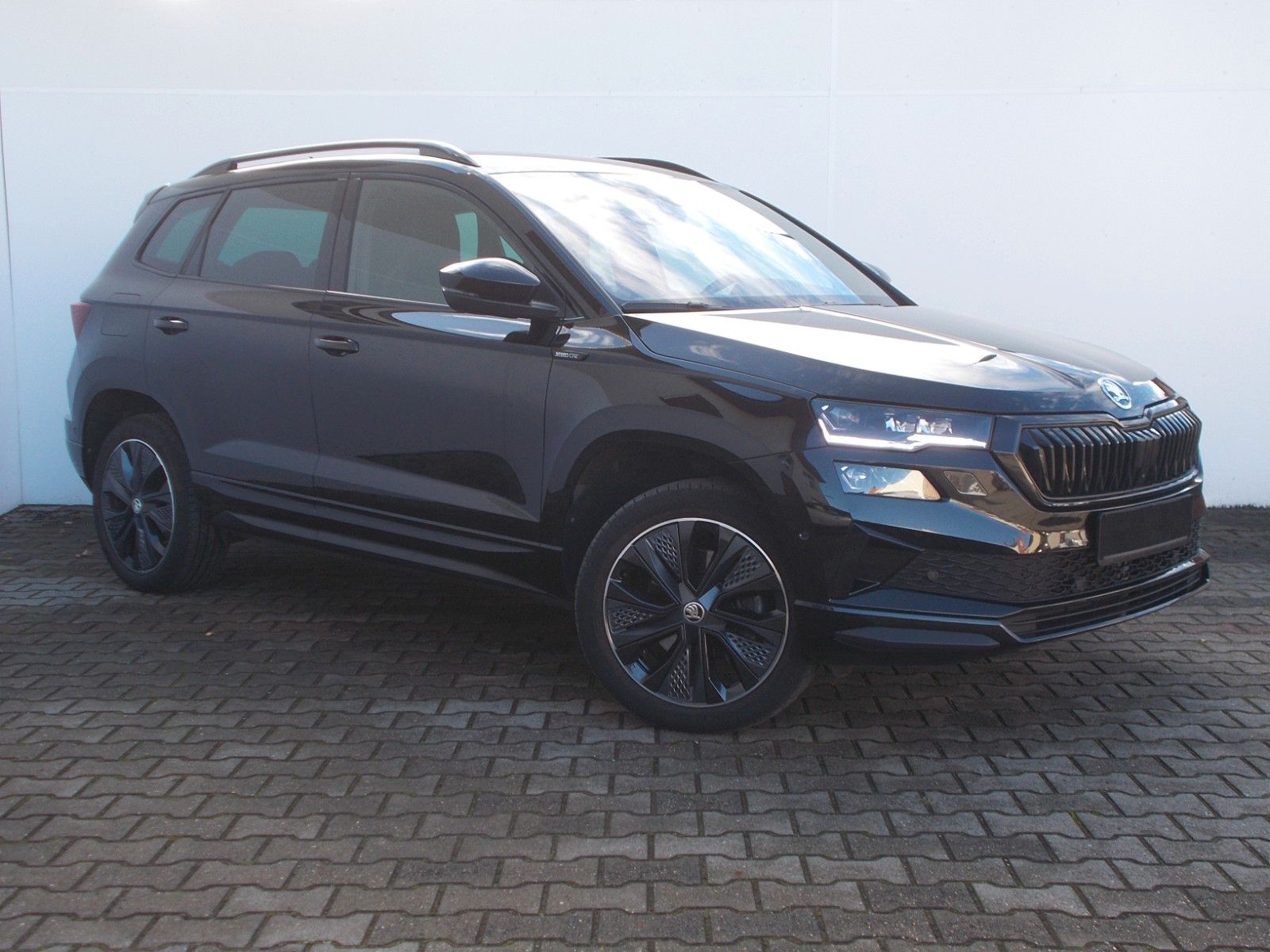 Skoda Karoq  1.5 TSI Sportline * DSG * Navi *AHK *360°