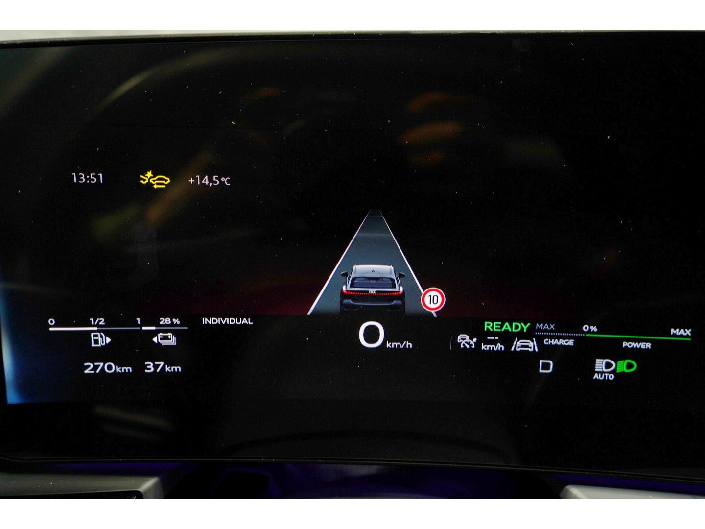 Audi A5 Avant e-hybrid quattro S line AHK Tech+
