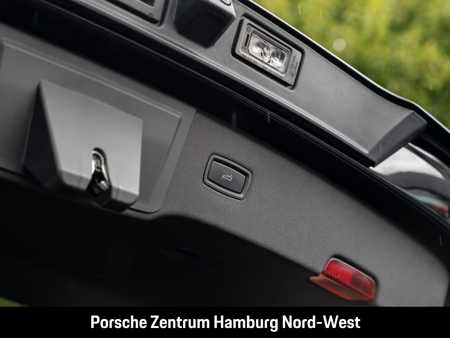 Porsche Cayenne E-Hybrid Panoramadach PASM BOSE InnoDr.
