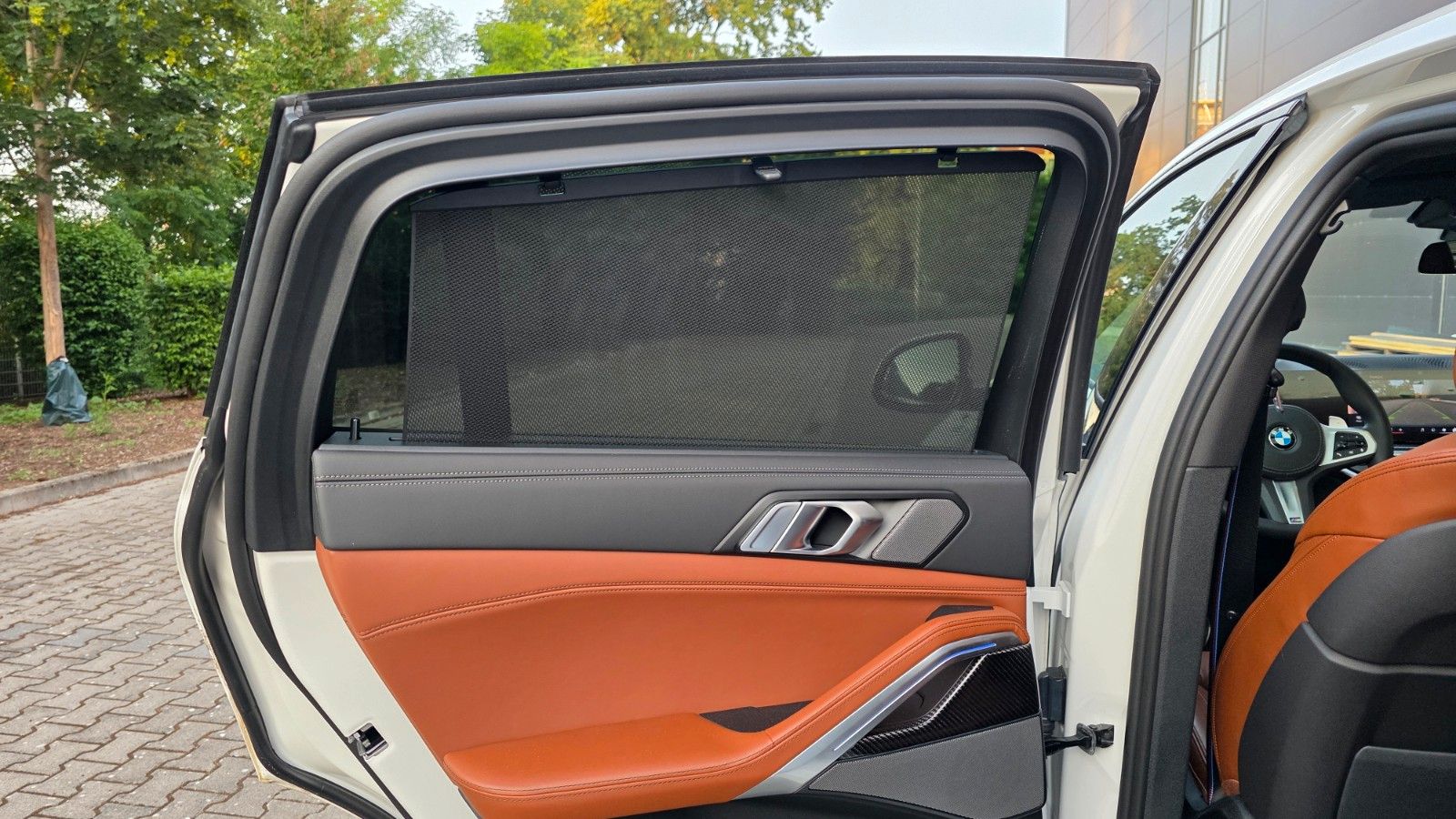 BMW X6 30d M - Samsaru's Car Outlet