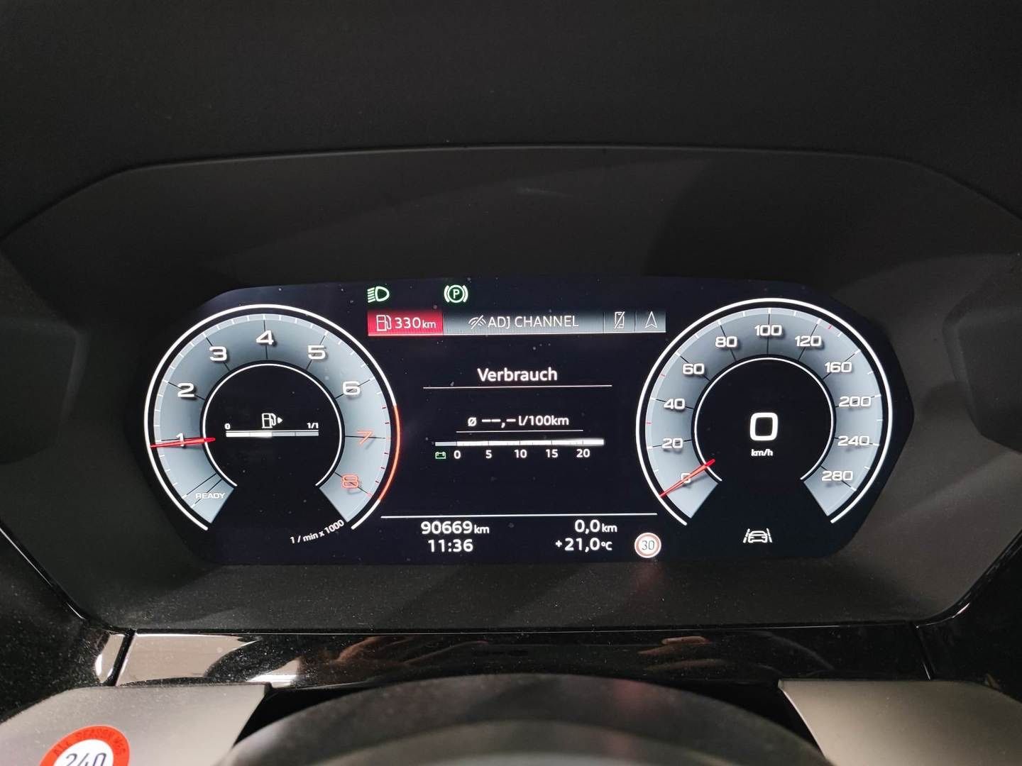 Audi A3 Sportback 35 TFSI advanced - Samsaru's Car Outlet