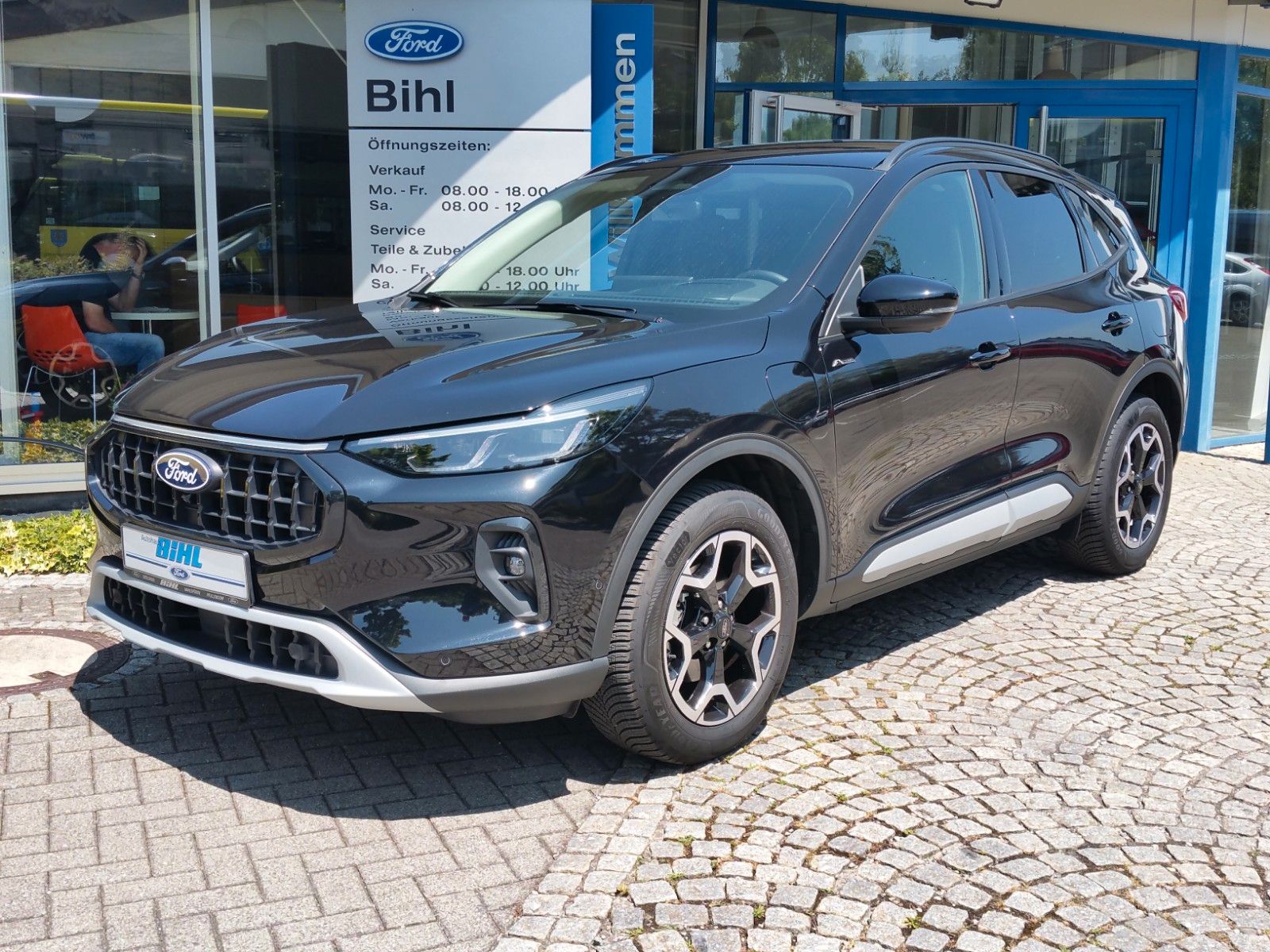 Ford Kuga Plug-In Hybrid Active - Samsaru's Car Outlet