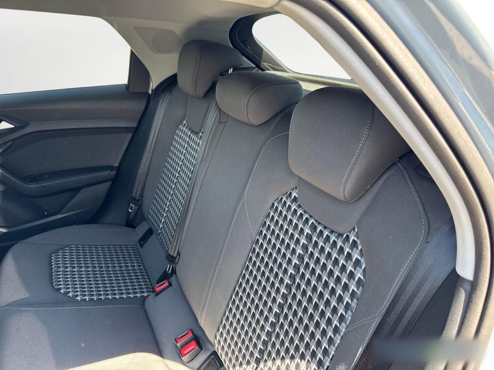 Audi A1 Sportback S line 30 TFSI S tronic - Samsaru's Car Outlet