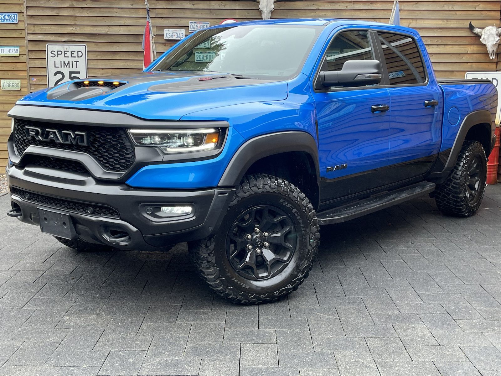 Dodge RAM 1500 TRX 6.2 H&K ACC 360° LVL2 Head-UP Pano