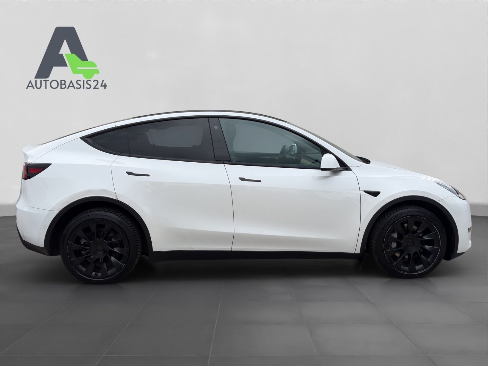 Tesla Model Y Long Range Dual AWD*Allwetter*1.Hand*AHK