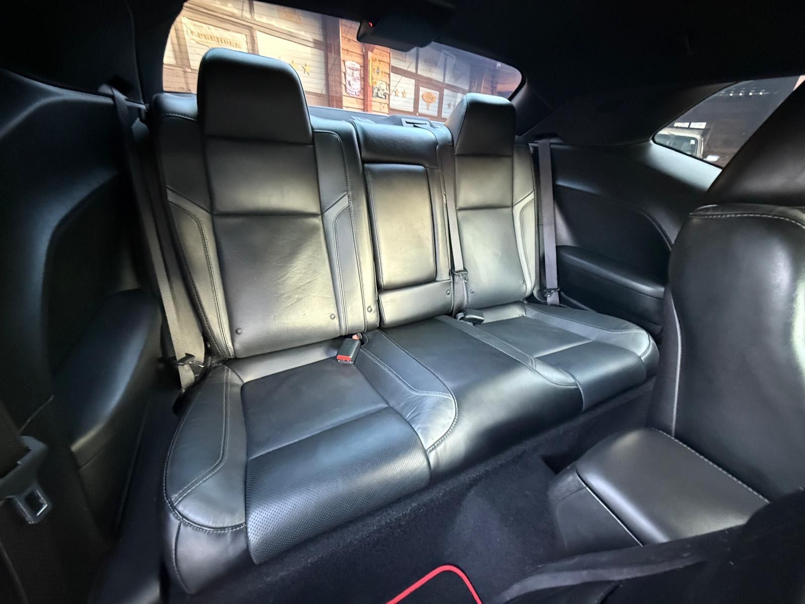 Dodge 5,7 V8*SRT KIT*LEDER*NAVI*KEYLESS*GARNTIE*SERVIC