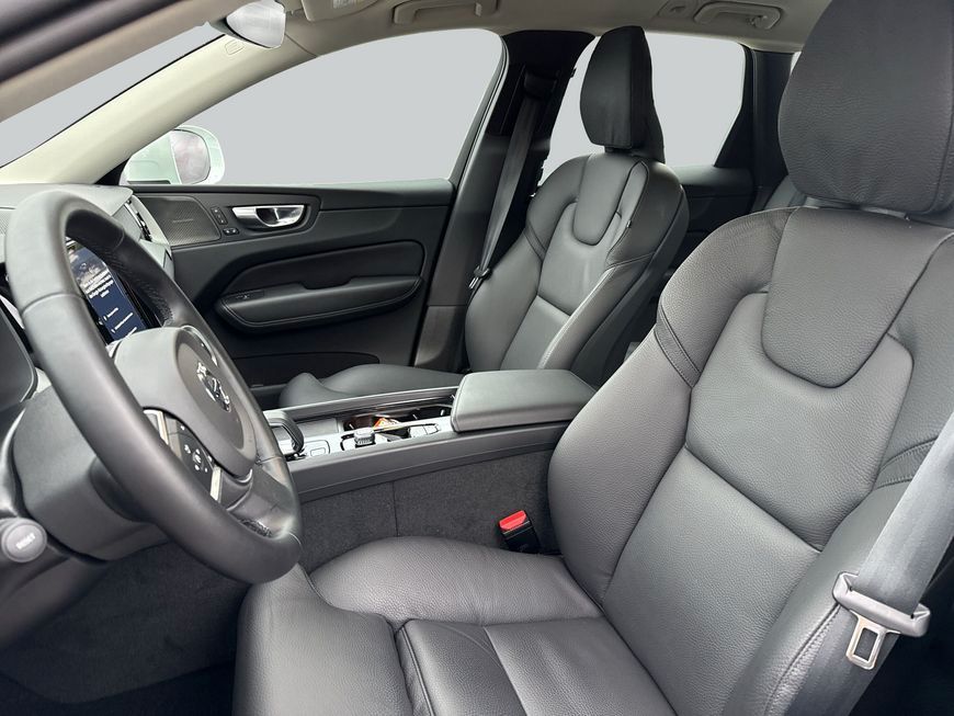 Volvo XC60 B5 B AWD Core