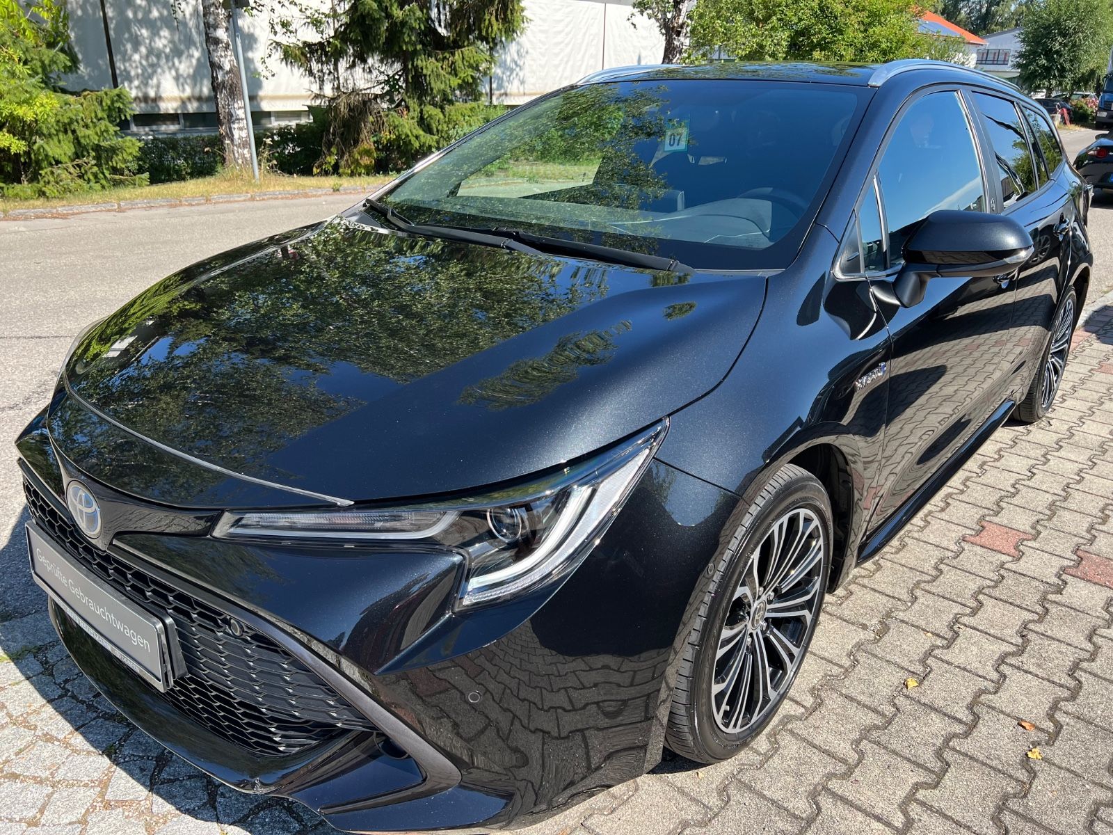 Toyota Corolla 1.8 Hybrid TeamD Touring Sports - Samsaru's Car Outlet