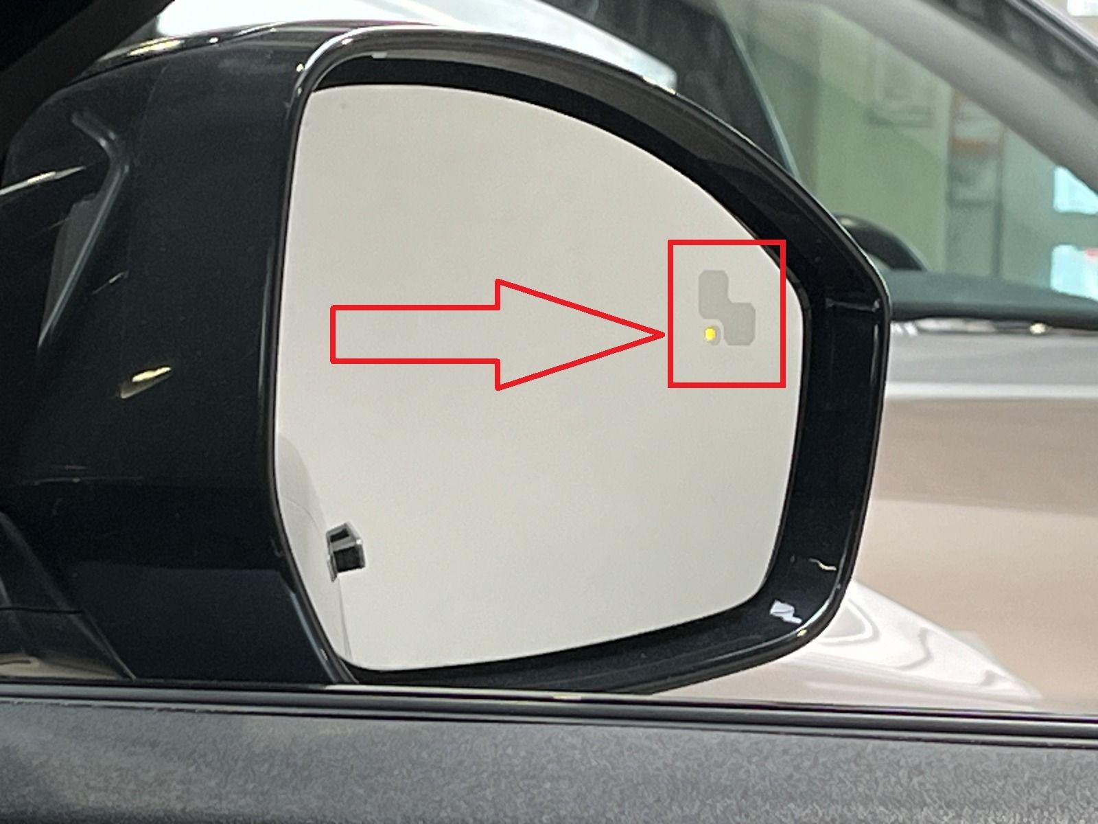 Range Rover Velar - Samsaru's Car Outlet
