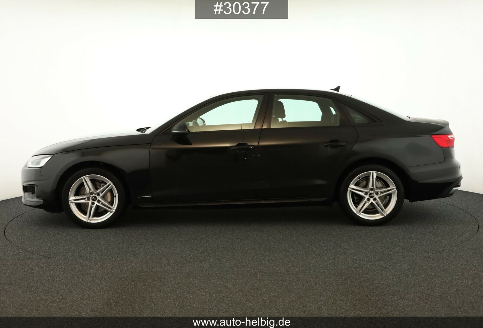Audi A4 Lim. 40 TDI quattro advanced #Black#AHK#18Z#