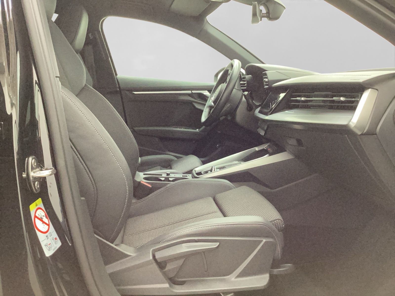 Audi A3 Sportback 45 TFSI e S LINE LM17 SPORTSITZE SI