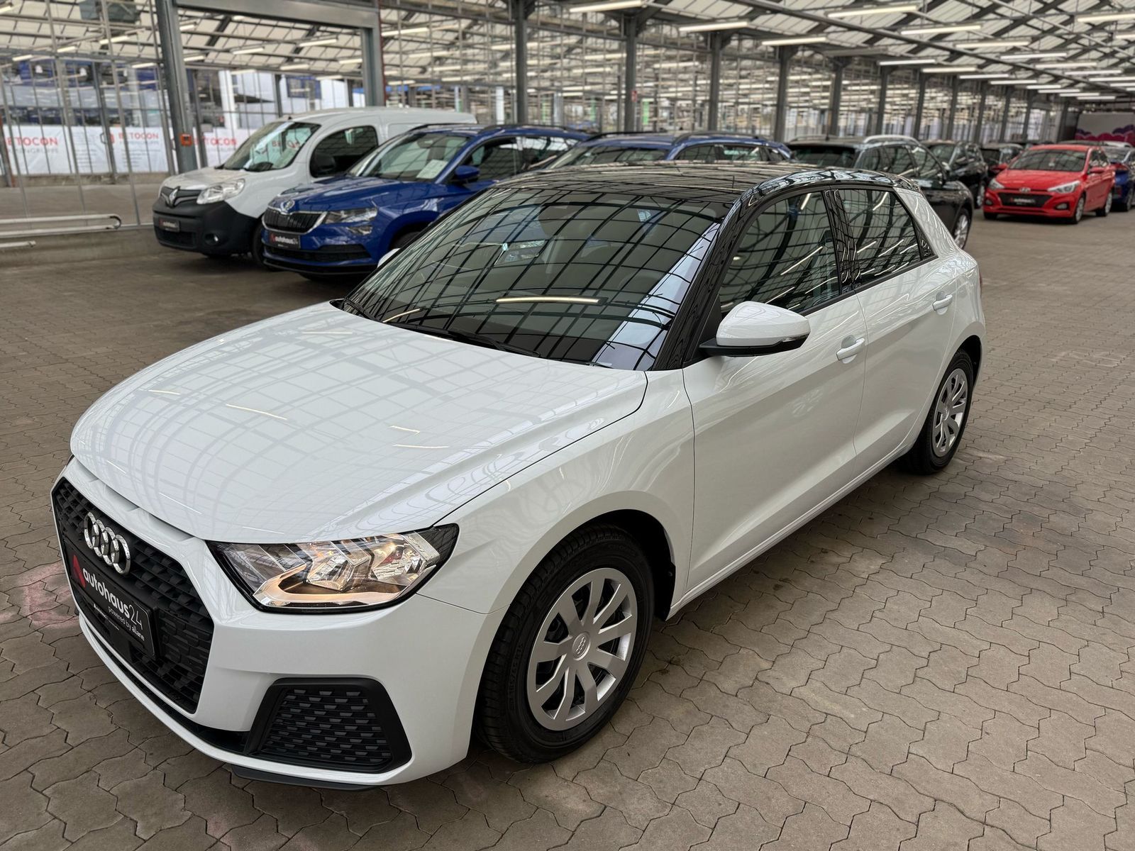 Audi A1 25 Sportback 1.0 TFSI - Samsaru's Car Outlet