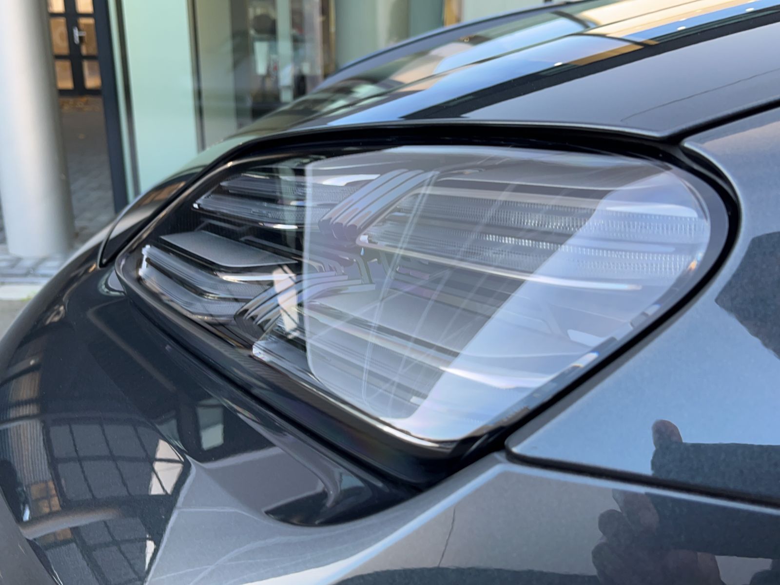 Porsche Macan 4 - Samsaru's Car Outlet