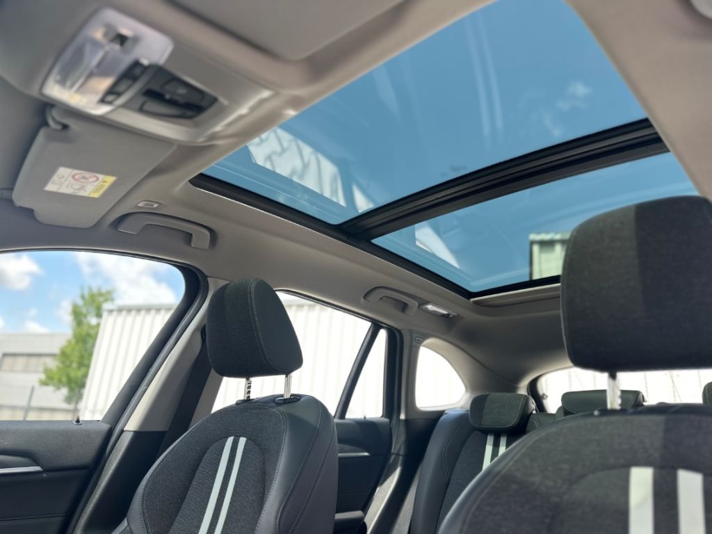 BMW X1 xDrive 25e - Samsaru's Car Outlet