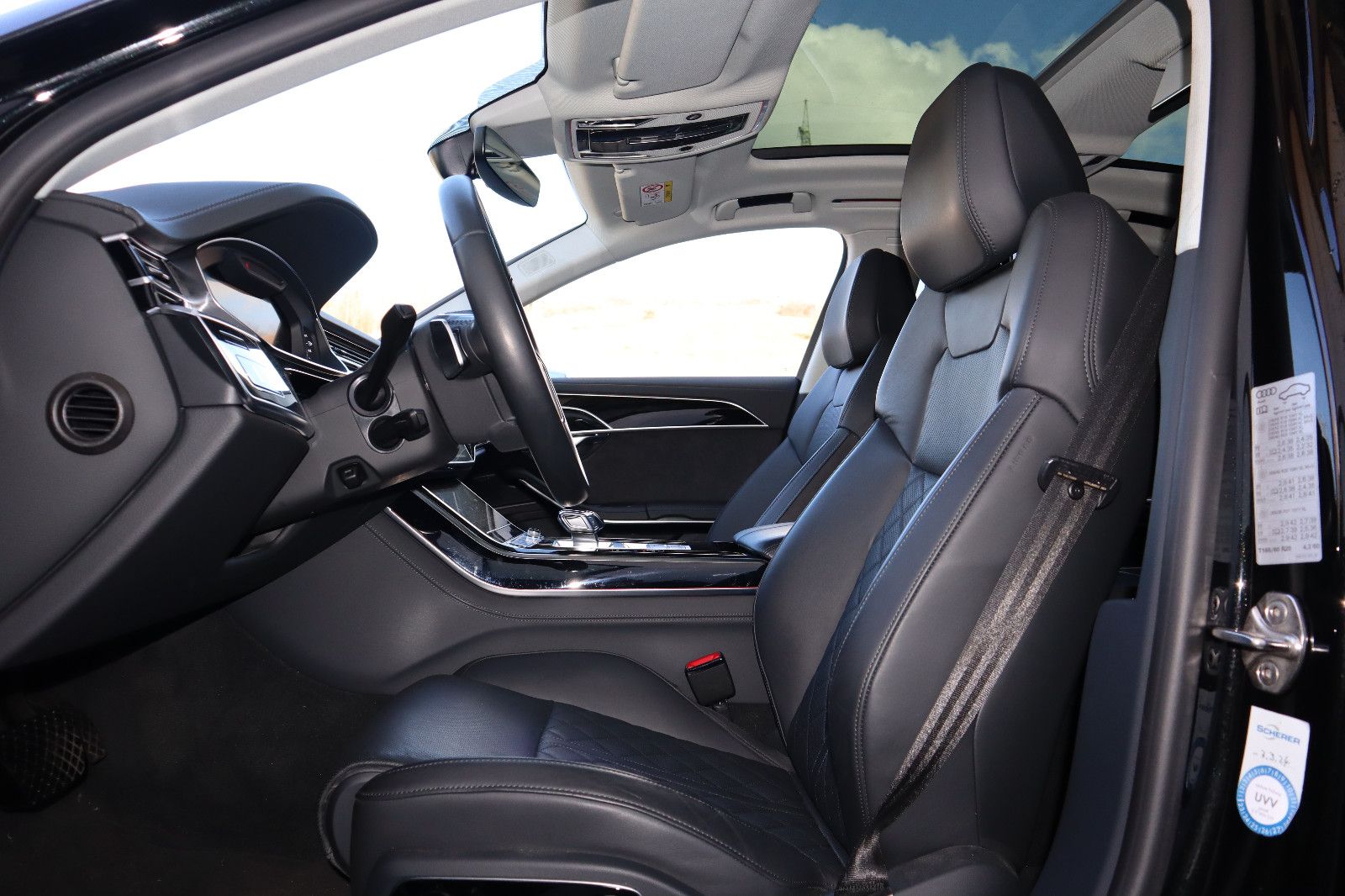 Audi A8L 55 TFSI lang exclusive S-Line - Samsaru's Car Outlet