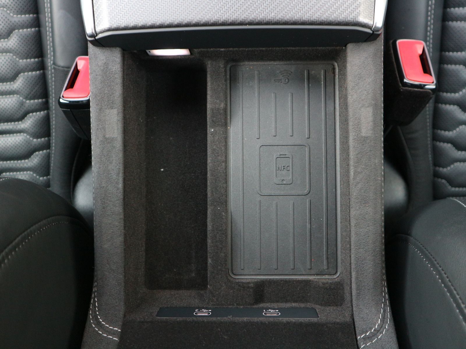 Audi RS 6 Avant HUD*PANO*B&O*MATRIX*CARPLAY*ACC