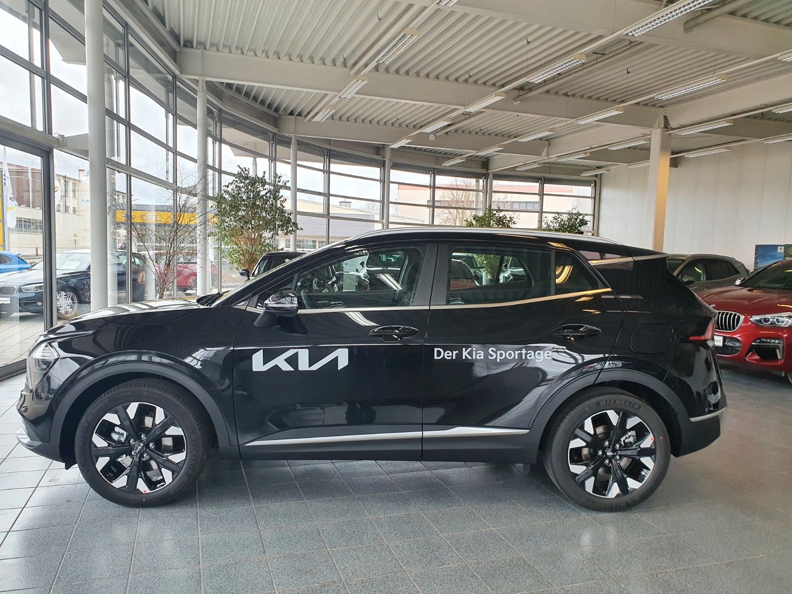 Kia Sportage 1.6T PHEV Vision 4WD - Samsaru's Car Outlet