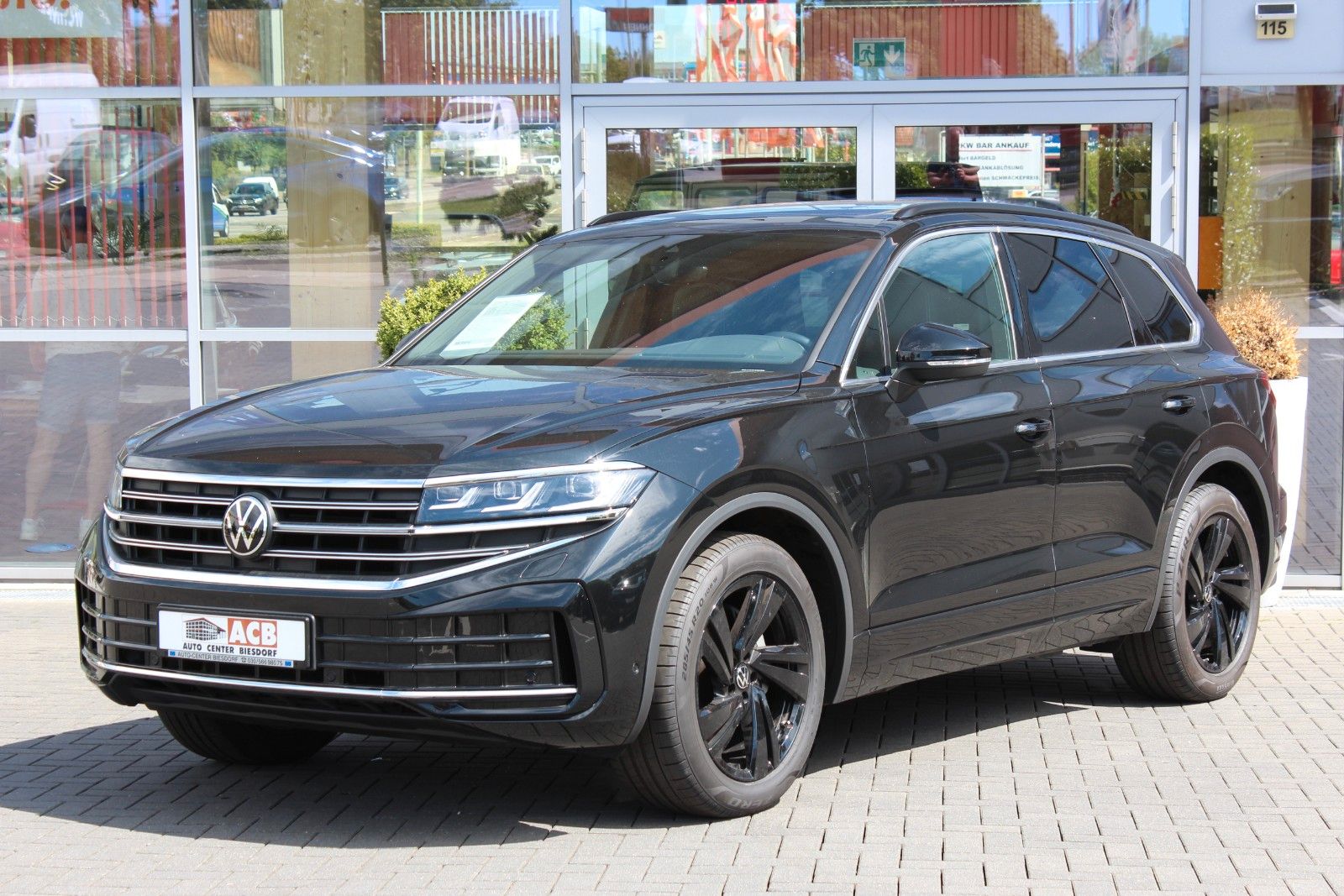 Volkswagen Touareg TDI Luft ACC Stdhzg AHK Pano Allradlenk