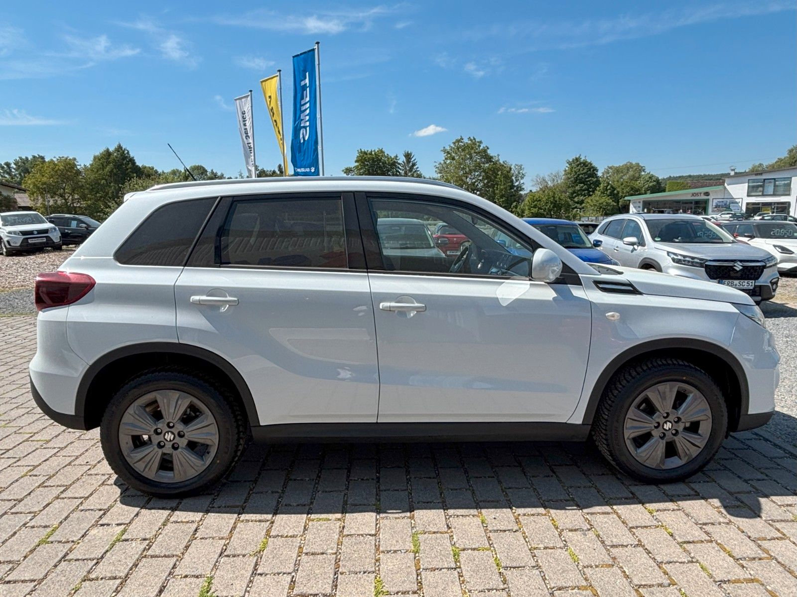 Suzuki Vitara 1.4 Mild-Hybrid 4x4 - Samsaru's Car Outlet