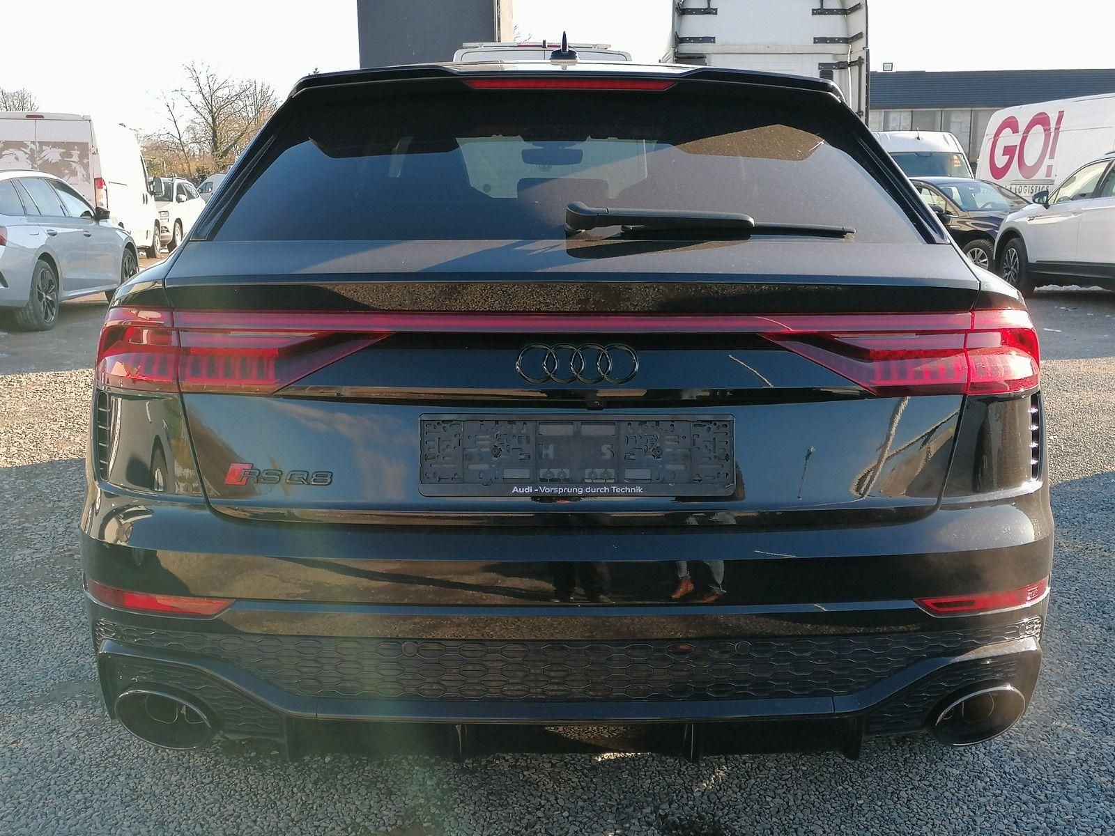 Audi RS Q8 4.0 TFSI quattro/PANO/MATRIX/STANDHZG/AHK