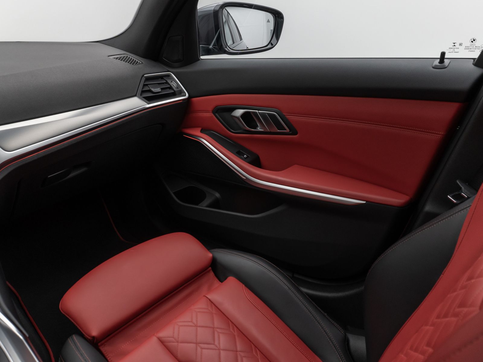 BMW 330i xD SportLine - Samsaru's Car Outlet