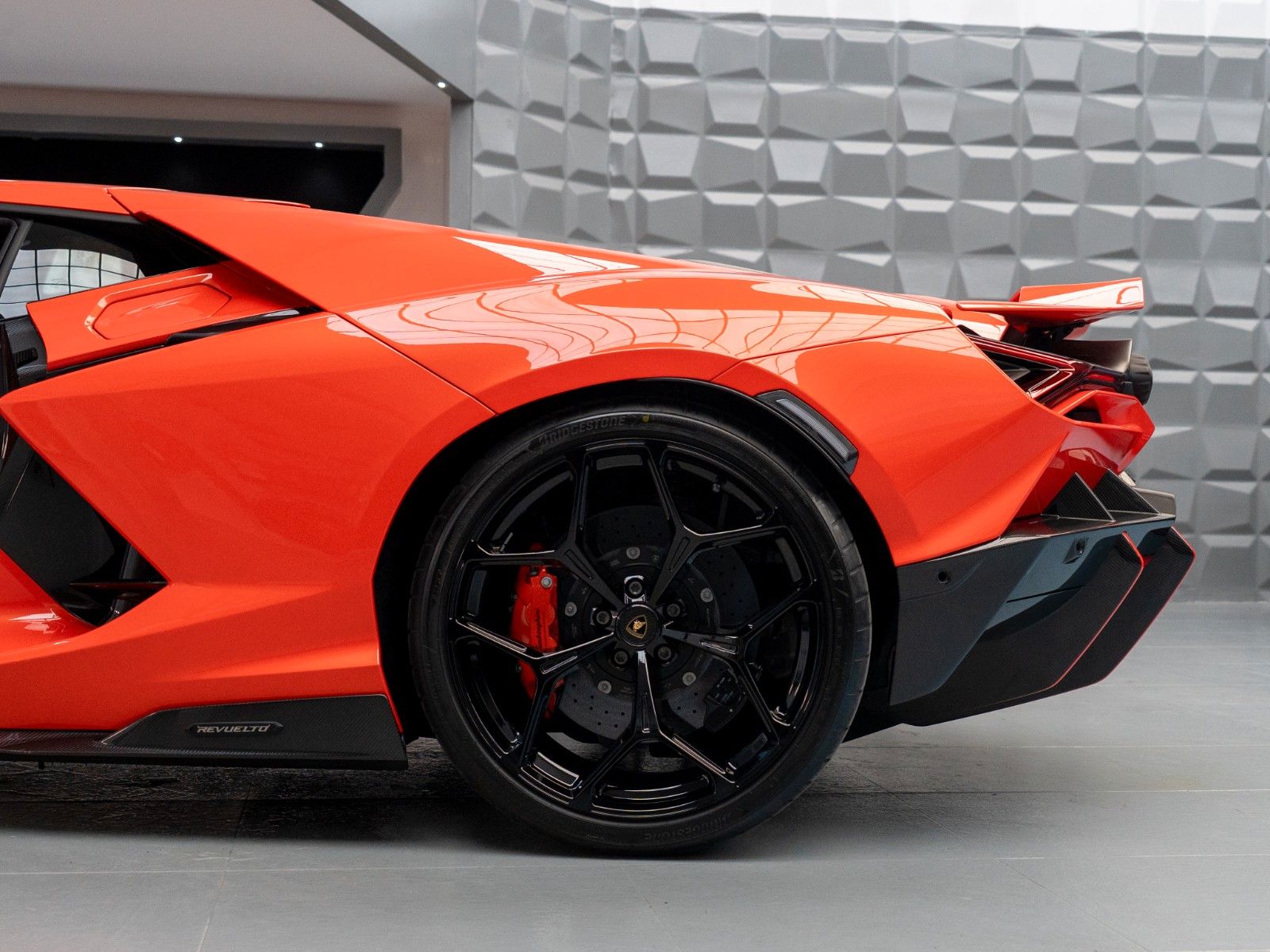 Lamborghini REVUELTO PERSONAM/VOLL CARBON I&II/LIFT