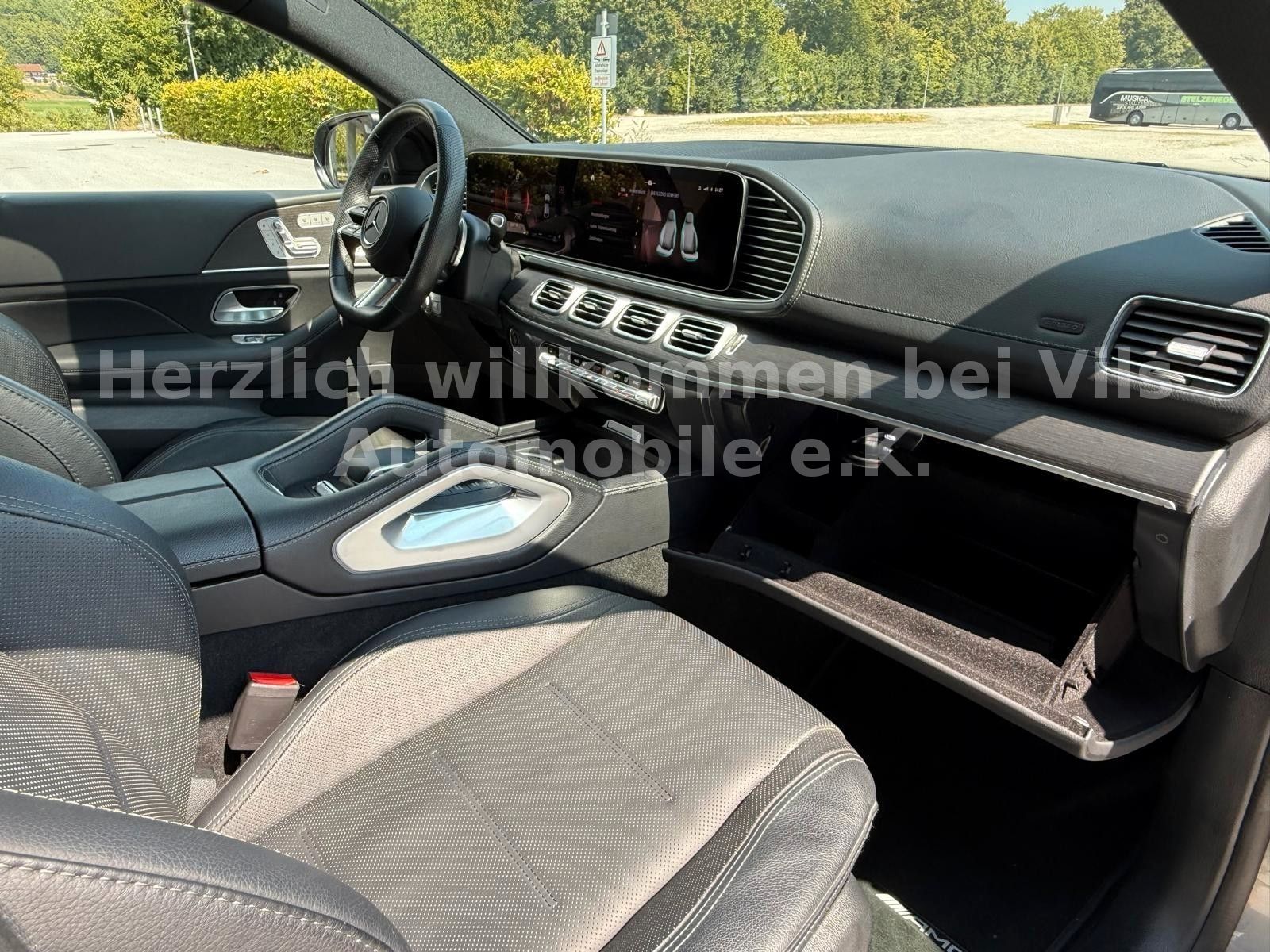 Mercedes-Benz GLE 300d 4M Coupe AMG *PANO*HUD*LUFT*BURM*21"*VO