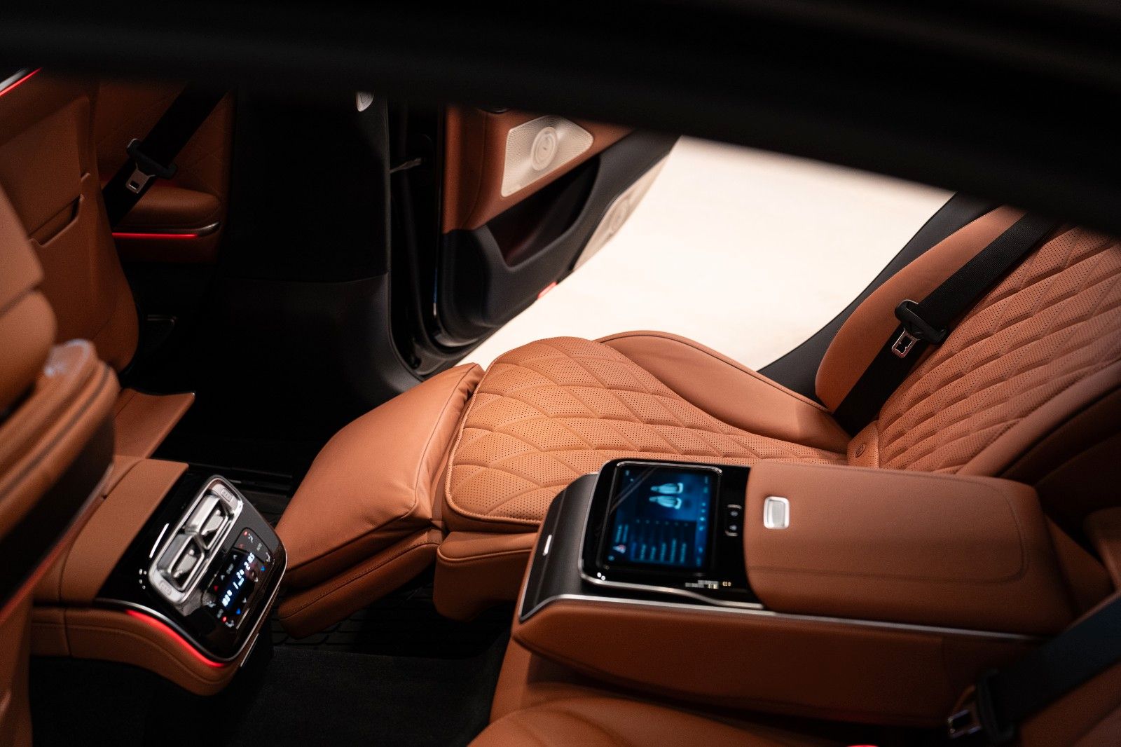 Mercedes-Benz S Burmester - Samsaru's Car Outlet