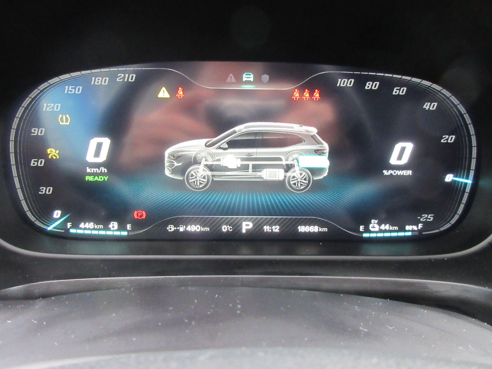 MG EHS 1.5TGI PLUG IN HYBR. LUXURY+MG PILOT PANO 18