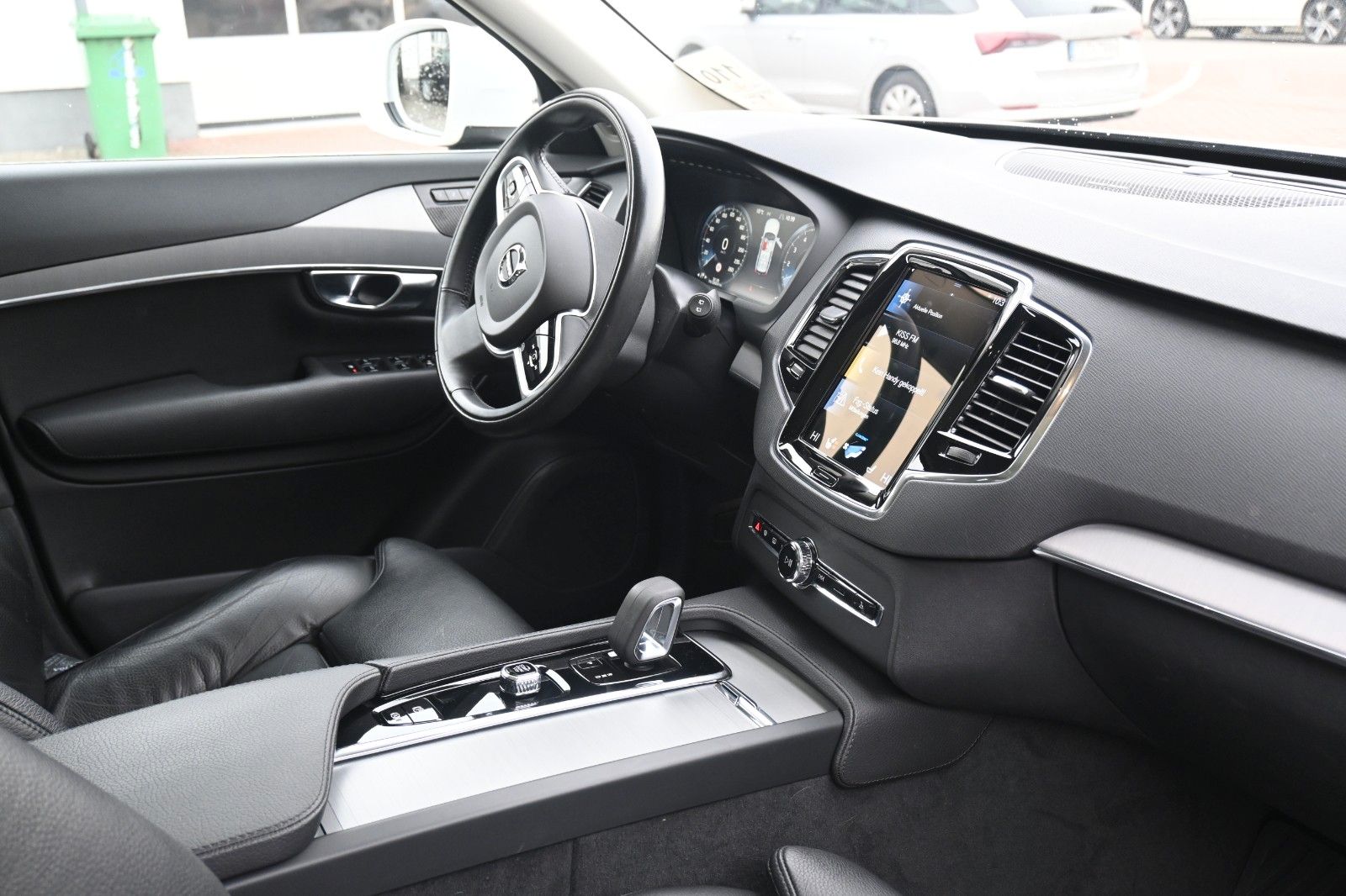 Volvo XC90 T8 AWD Inscrip. - Samsaru's Car Outlet