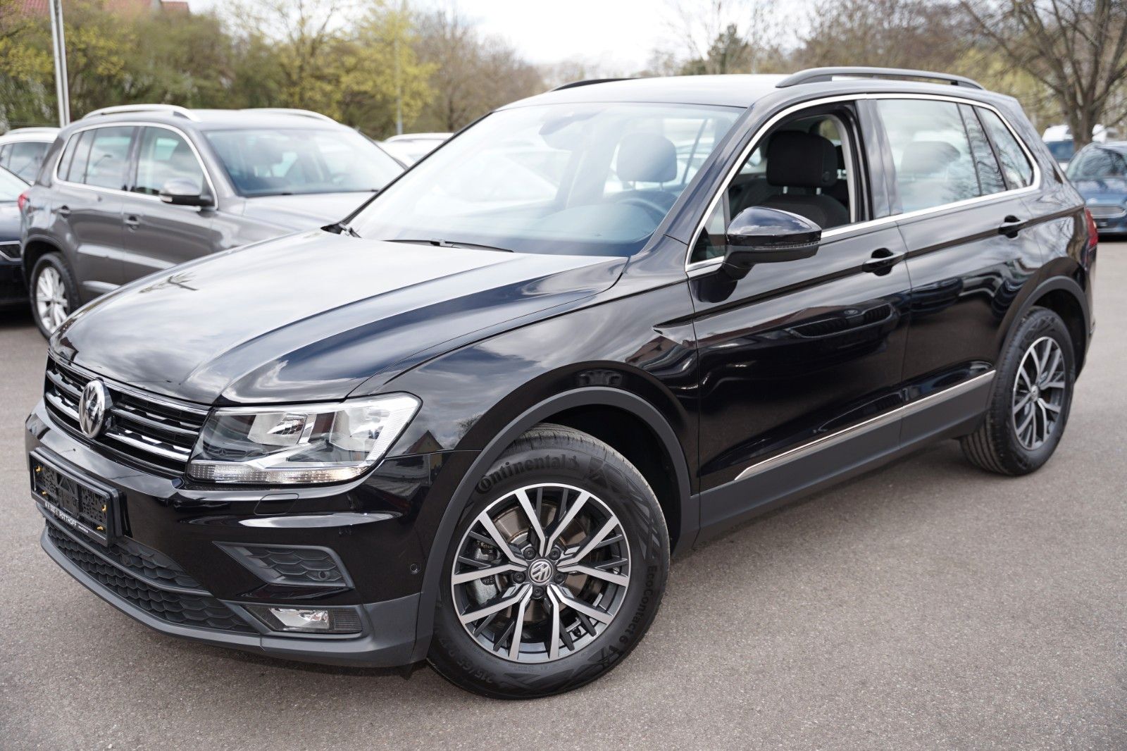 Volkswagen Tiguan 1.5-TSI ACT Comfortline - Samsaru's Car Outlet