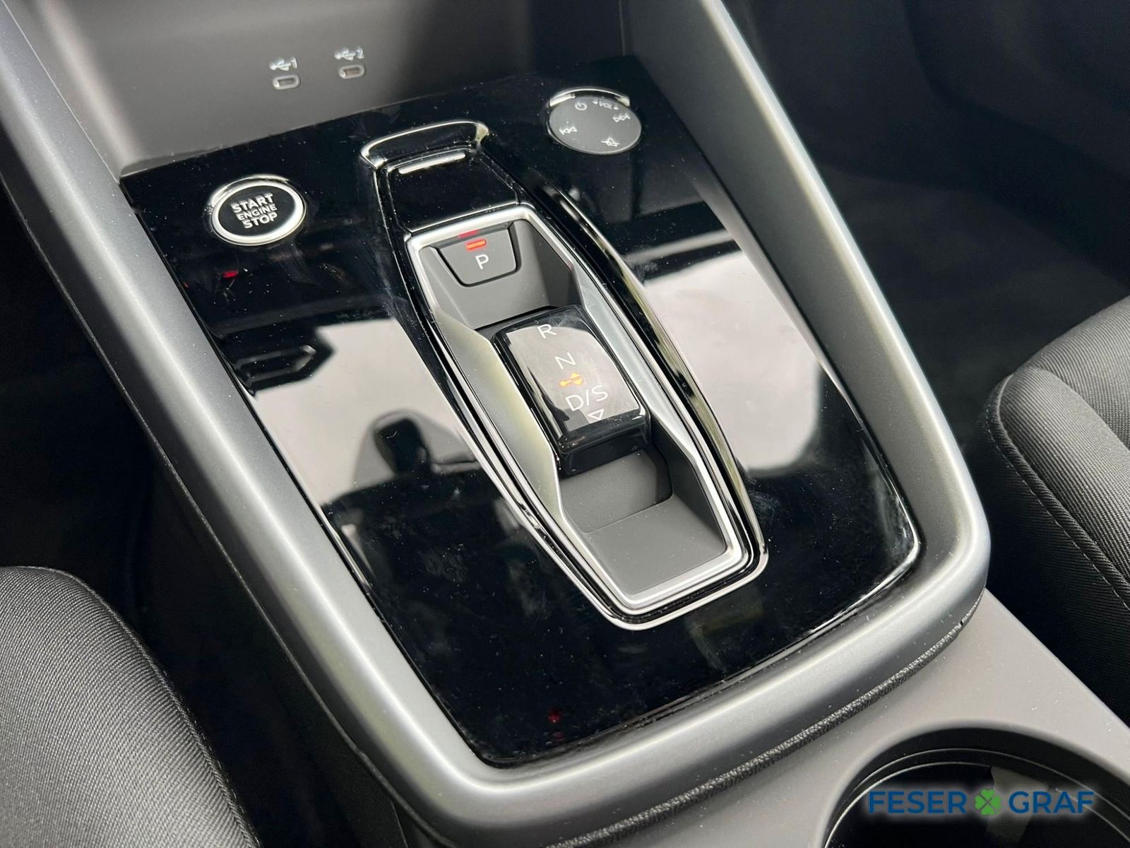 Audi A3 Limousine 30TFSI S tronic SHZ/CarPlay/GRA/VC