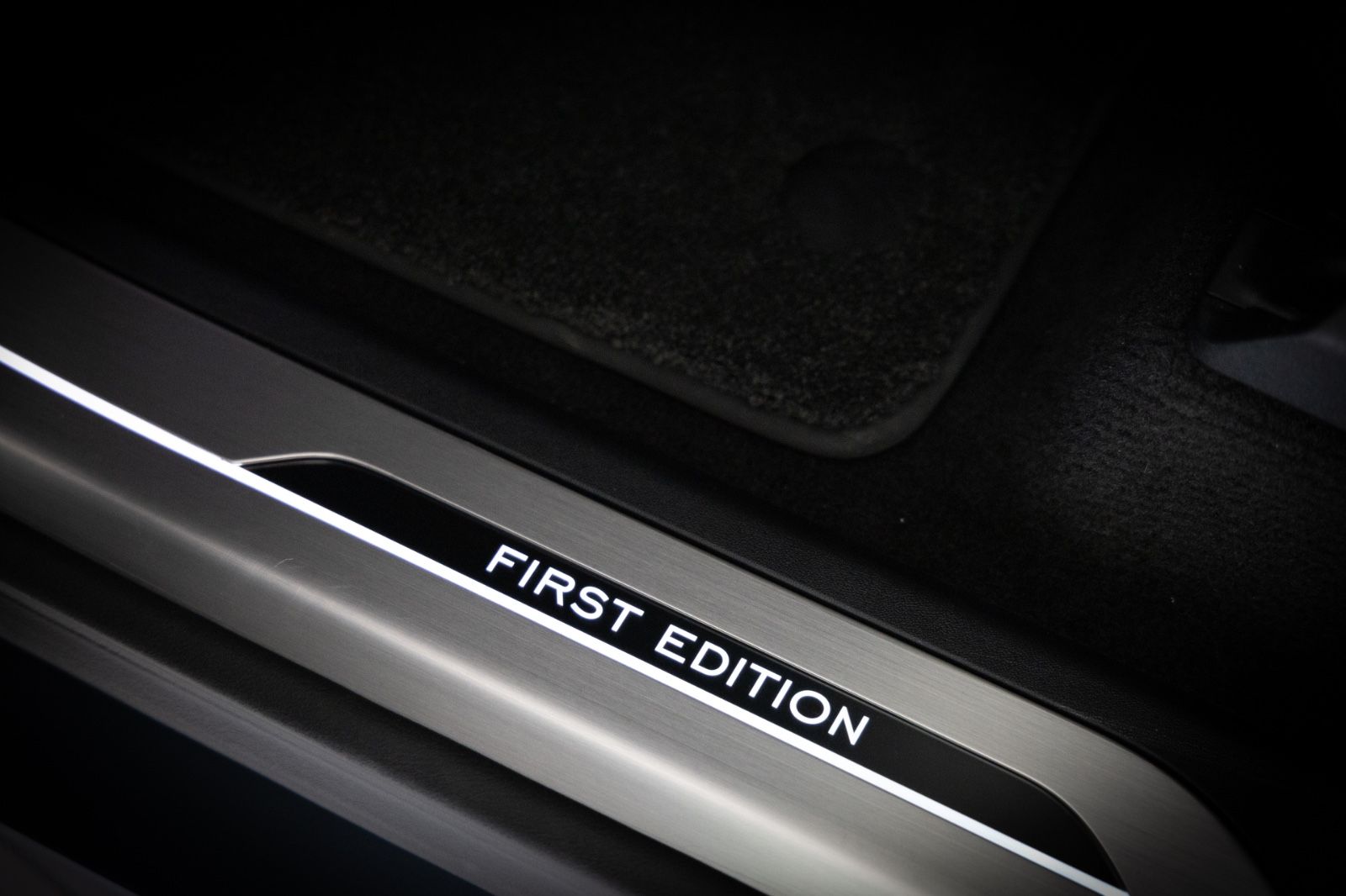 Range Rover Sport D350 First Edition - Samsaru's Car Outlet