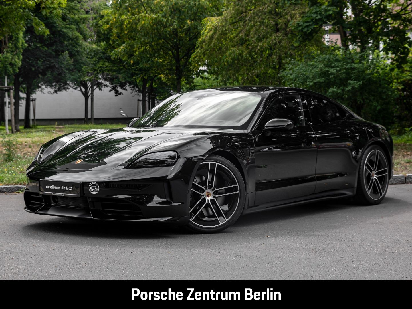 Porsche Taycan GTS Burmester HA-Lenkung Surround-View
