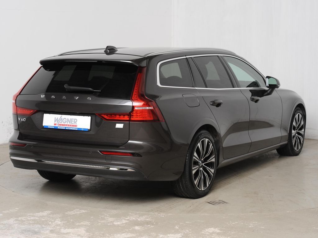 Volvo V60 T8 AWD Recharge Plus Bright *AHK * 360°*
